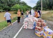 Benny Utama Salurkan Beras untuk Korban Banjir Ranah Koto Tinggi