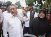Banjir Bandang Makin Parah, Menko Pangan Turun ke Padang: “Rumah Warga Harus Segera Dibangun Ulang”