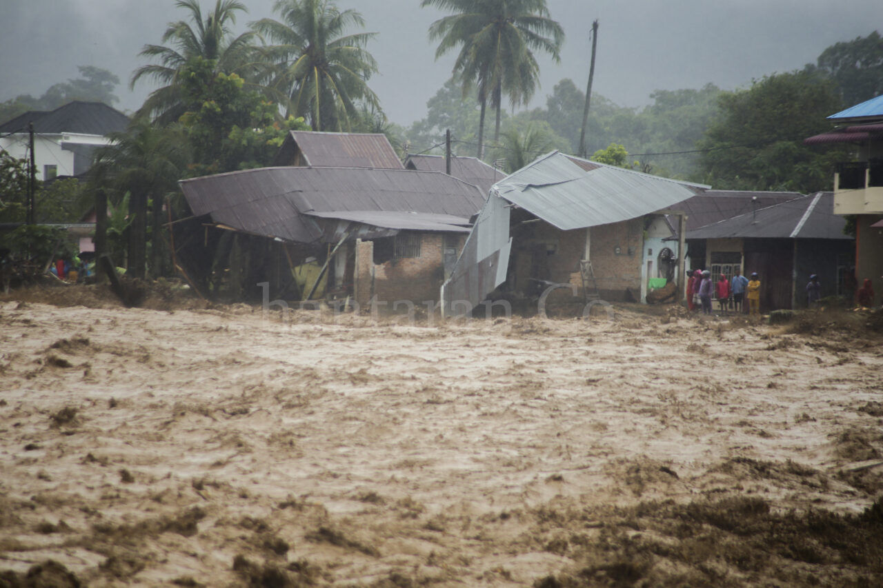 12 Meninggal dan 12 Ribu Warga Terdampak