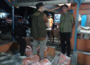 Malam Peduli di Tepi Laut: BPBD Padang Salurkan 45 Paket Bantuan untuk Warga Terdampak Abrasi Pantai