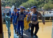 Mayat Diduga Korban Bencana Ditemukan di Perairan Pulau Anak Air, Tim Polairud Lakukan Evakuasi Cepat