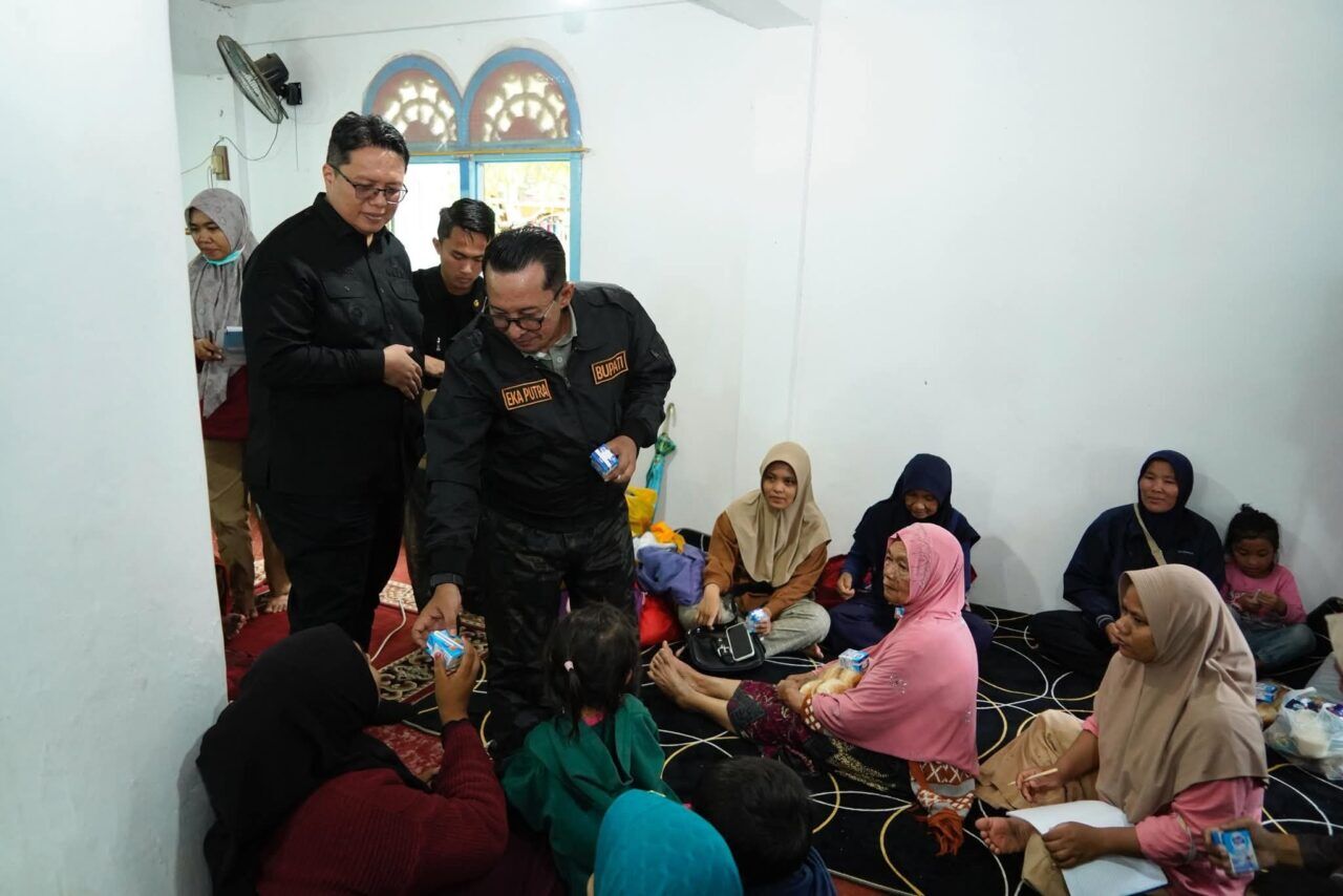 Pemkab Tanah Datar Buka Dapur Umum Di Lapangan Hijau Batu Taba