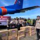 Pesawat CN-295 Ditpolairud Polri Mendarat di BIM, Bawa Bantuan 2,5 Ton Logistik untuk Korban Bencana Sumbar