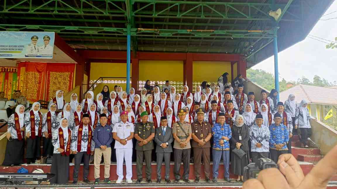 Wabup Pessel Risnaldi, Guru Hebat adalah Kunci Indonesia Kuat