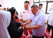 Wali Kota Bukittinggi Serahkan Bantuan untuk Korban Kebakaran