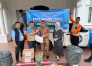 Bank Nagari Salurkan Bantuan Banjir ke Pesisir Selatan, Bupati Hendrajoni Sampaikan Apresiasi