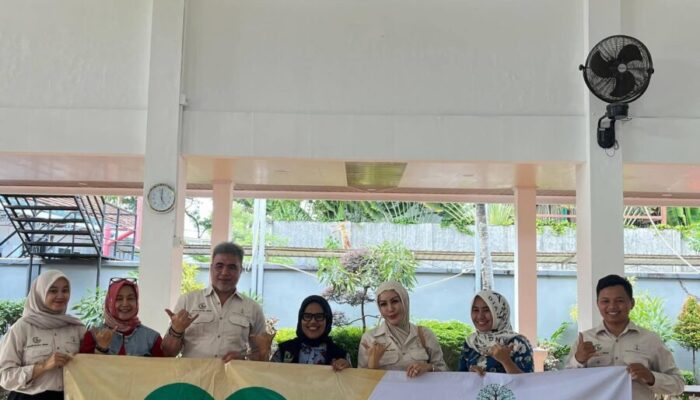 Skinsolution Foundation Salurkan Bantuan Bencana di Kota Padang