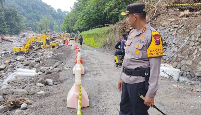 Jalur Lembah Anai Dibuka Terbatas untuk Motor