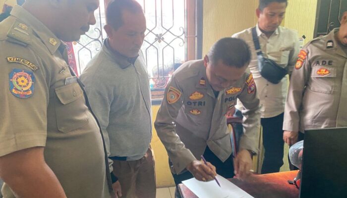 2 Pria Nekat Mesum di Masjid, Salah Seorangnya Guru