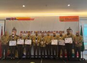 Kejari Solok Selatan Raih Dua Penghargaan Bergengsi di RAKERDA 2025 Kejati Sumbar