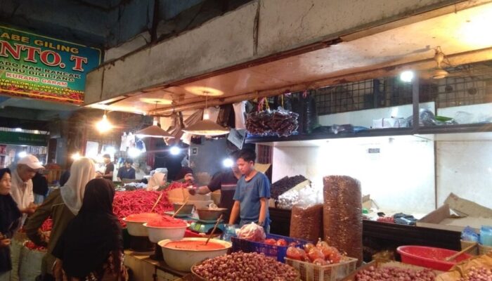 Harga Bahan Pokok di Padang Naik