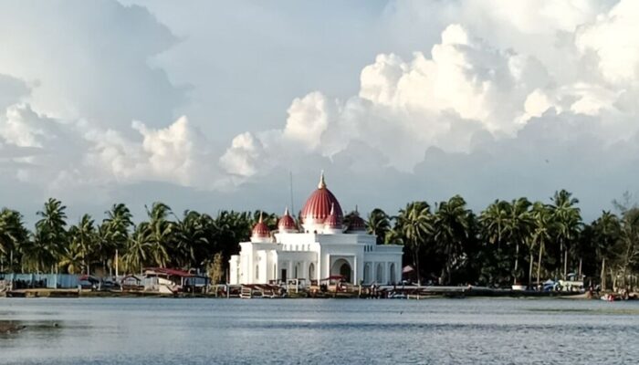 Menikmati Damainya Muaro Mati di Tiku Selatan