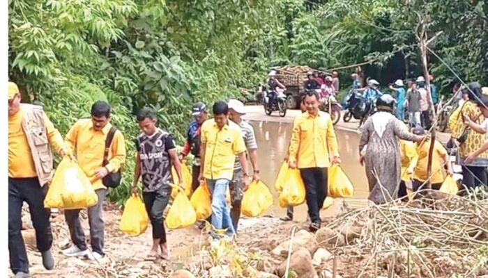 DPRD Pasbar Aktif Bantu Korban Banjir dan Longsor
