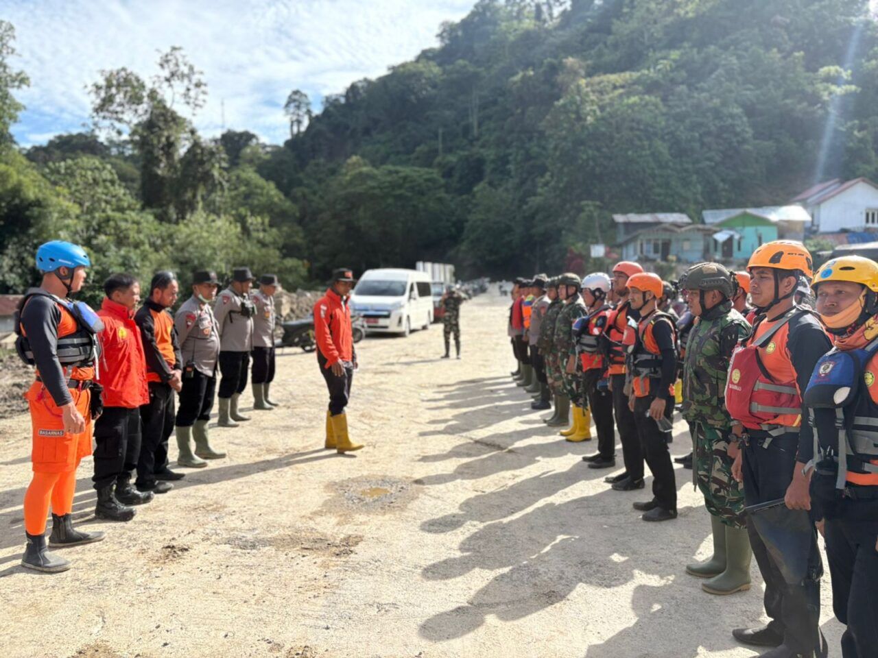 Tim Gabungan Lanjutkan Pencarian Korban Galodo Dijembatan Kembar Silaiang Bawah