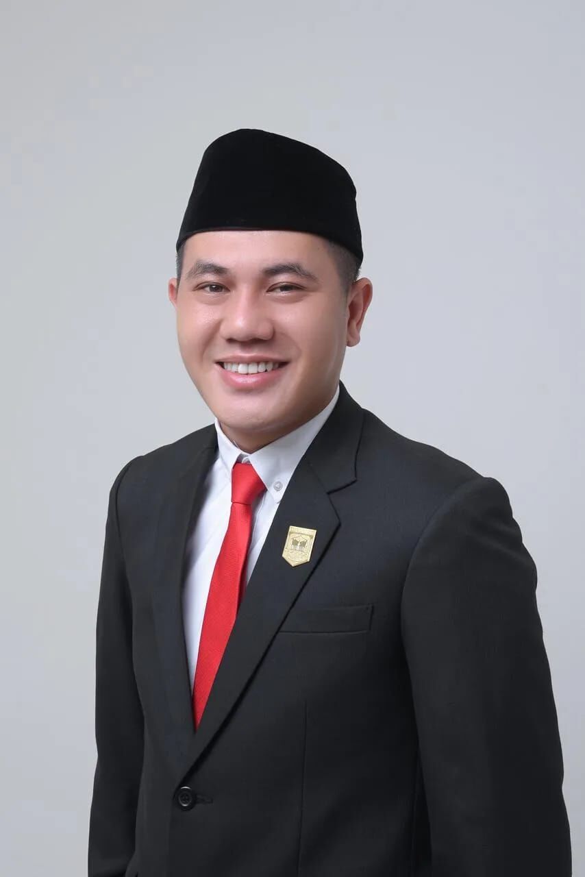 Ketua DPRD Sijunjung Rengga Wana Putra