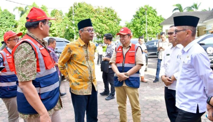 Kejagung Kirim Satu Truk Bantuan ke Agam