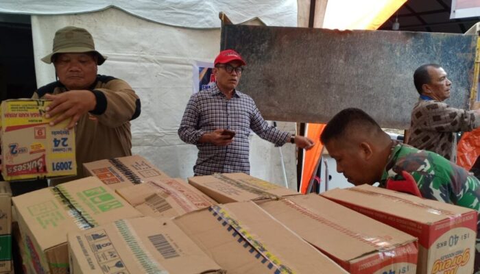 BPBD Sumbar Salurkan Bantuan ke Kabupaten Solok