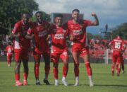 Kalah 2-3 dari Persis, Ruang Ganti Semen Padang FC Memanas, Pemain Ini Diminta Cabut oleh Dejan Antonic