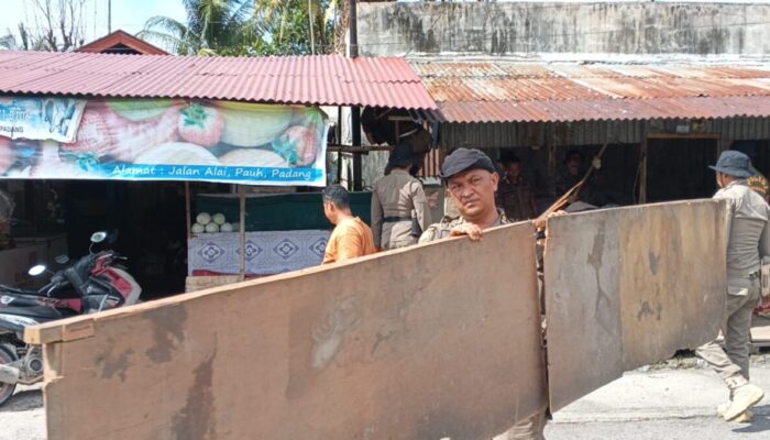 5 Bangunan Liar Dibongkar, Ganggu Fungsi Fasum