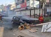 Honda Brio Hangus Terbakar di Lubuk Buaya Padang, Petugas Temukan 4 Jerigen Bensin