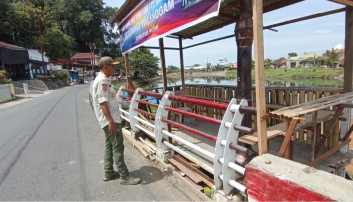 Nekat, Warga Rusak Fasilitas Umum