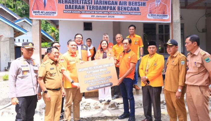 Kosgoro 1957 Serahkan Bantuan Ratusan Juta Korban Bencana