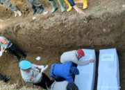 Kapolda Sumbar Pimpin Shalat dan Pemakaman Korban Galodo Palembayan