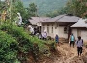 Semangat Belajar Guru dan Siswa Ngalau Gadang Tak Padam Meski Ditengah Isolasi Pasca Bencana