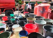 Sawah dan Perikanan Tidak Bisa Diolah Kriris Air Bersih Ganggu Aktivitas Warga di Kota Padang