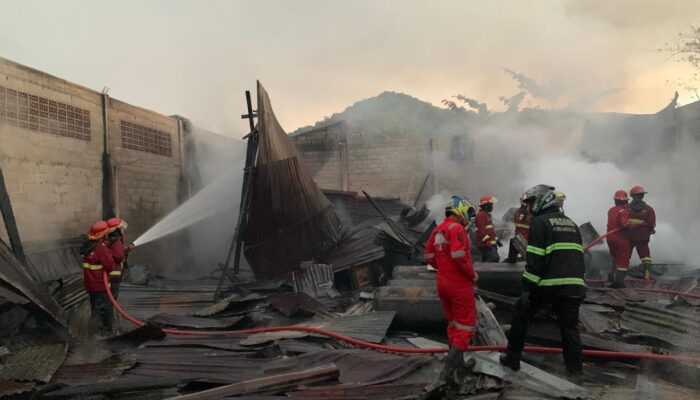 Gudang Furniture di Rawang Terbakar, Kerugian Capai Rp500 Juta