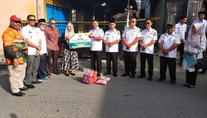 Bupati Welly Suhery Serahkan Bantuan untuk Korban Kebakaran, Bentuk Perhatian dan Tanggung Jawab Pemerintah