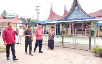 Wawako Tinjau Pasar Pabukoan Tiakar, Dorong UMKM dan Ekonomi Warga