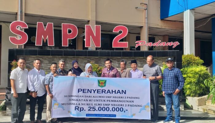 Alumni SMPN 2 Padang Tunjukkan Cinta Tak Lekang: Puluhan Juta Mengalir untuk Mushalla SMPN 2 Padang