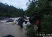 Diterjang Hujan Deras, 8 Remaja Terjebak Air Bah di Sungai Bangek, 3 Orang masih Proses Evakuasi