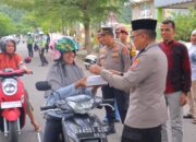 Polres Pesisir Selatan Berbagi 200 Takjil, AKBP Derry Indra: Indahnya Ramadan Ada Pada Kepedulian