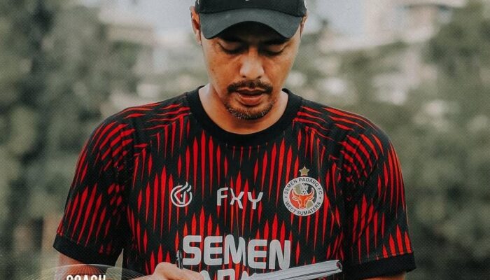 FX Yanuar Dilepas Semen Padang FC Mengikuti Langkah Dejan Antonic