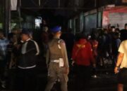 Golden Kafe di Kepung Warga