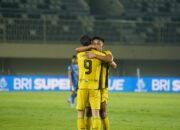 Semen Padang FC Tanduk PSBS,Imran Nahumarury Debut Manis, Guliermo “Pacah Talua”