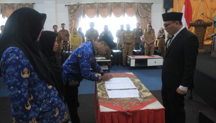 120 Pejabat Pemkab Pasaman Barat Dilantik, Sekda Tegaskan Amanah Besar di Balik Rotasi Jabatan